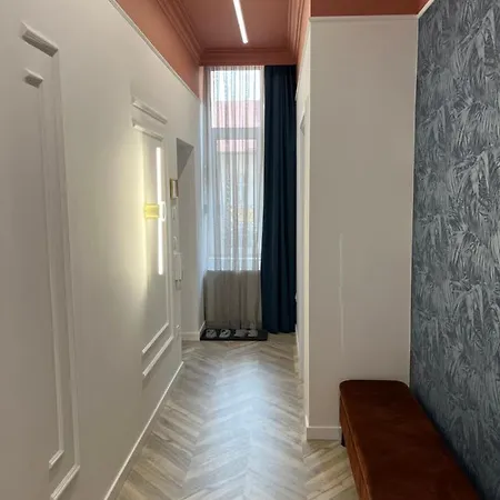 Central Gallery Apartment Debrecen Exterior photo